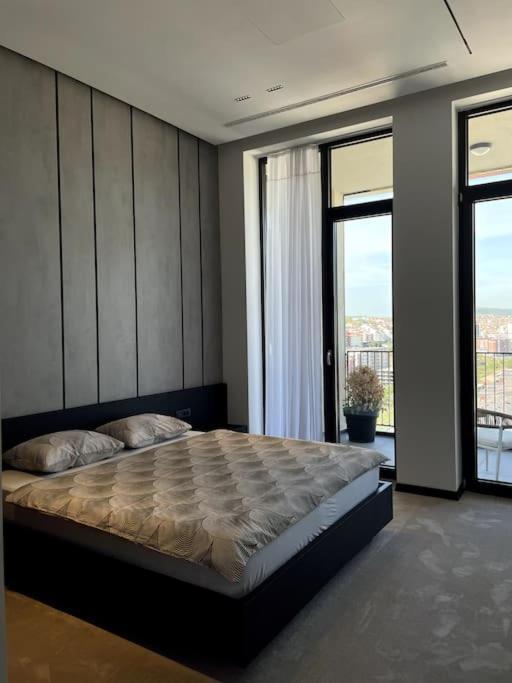 Luxury Penthouse Prishtina Apartment Pristina Exterior photo